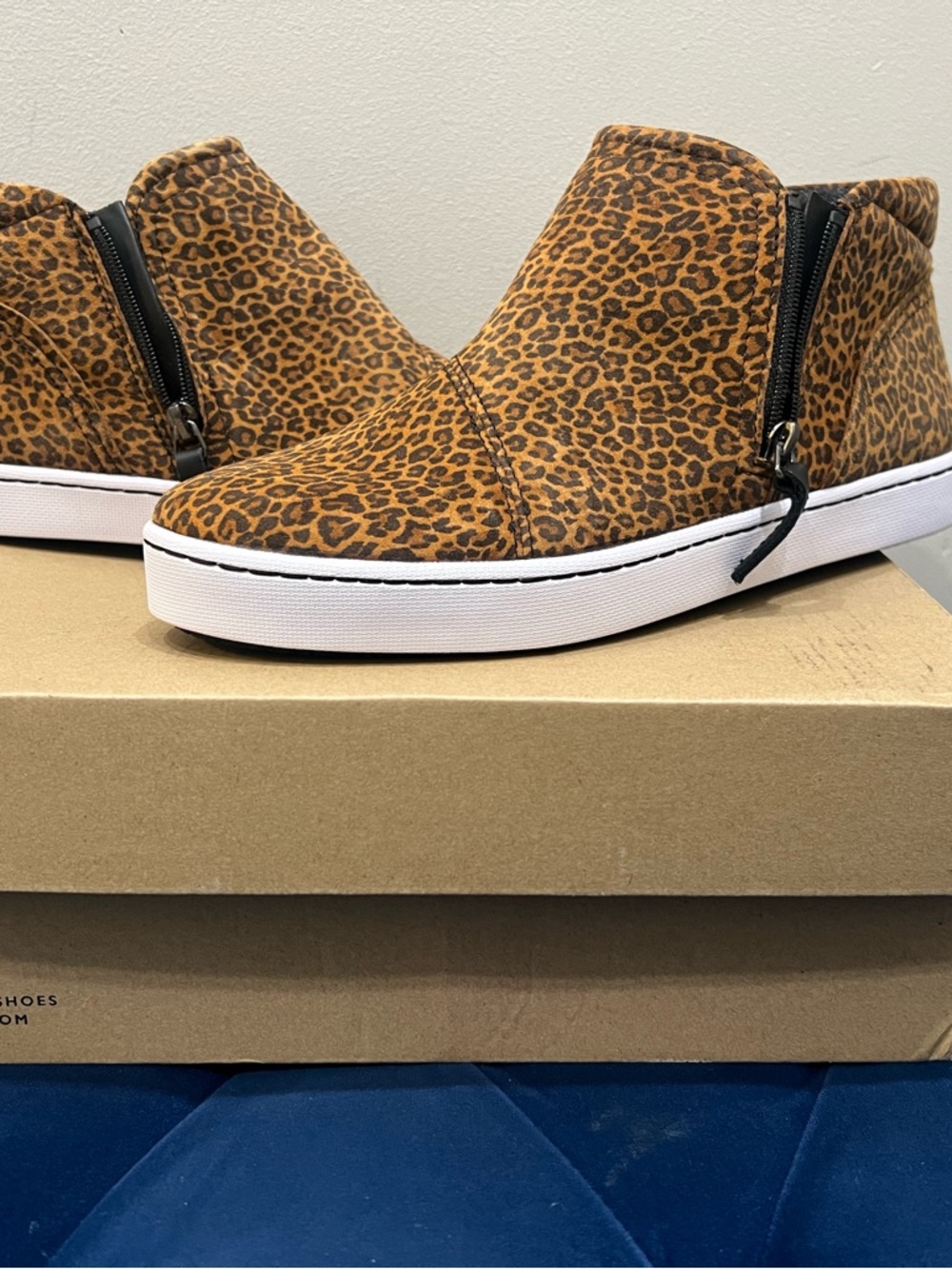 Clarks Leopard Print Slide with Black Sole and White Midsole